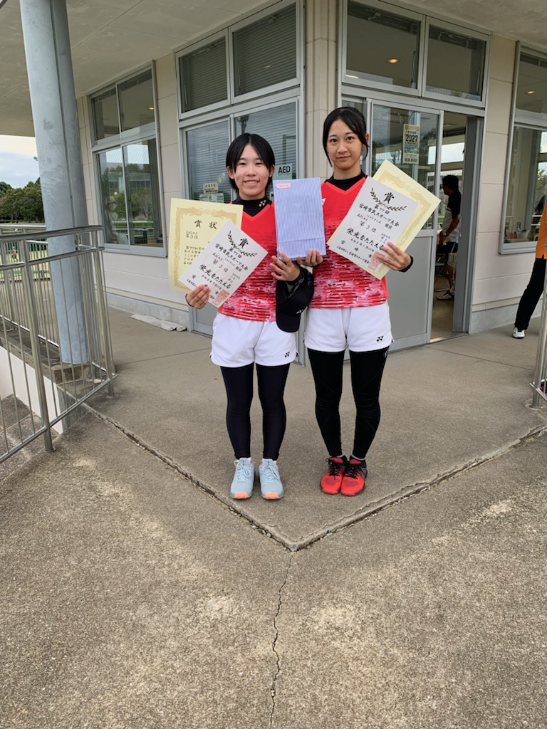 高校女子　３位 小玉・井上ペア（宮崎西高）