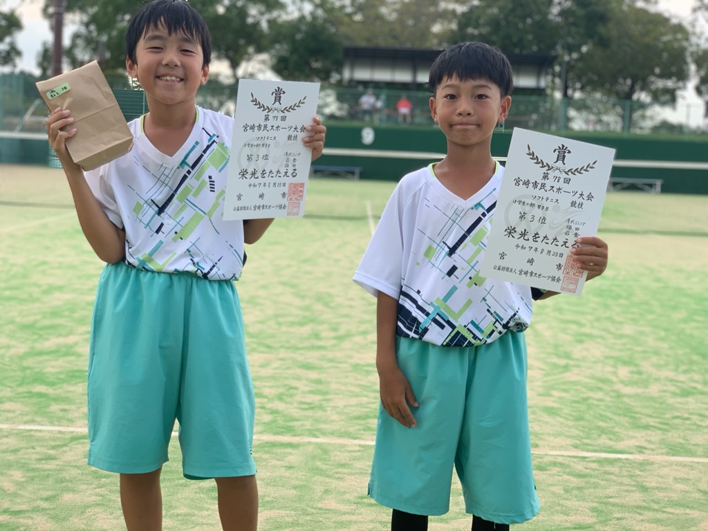 小学生B 3位 岩倉・福田ペア(清武ジュニア)