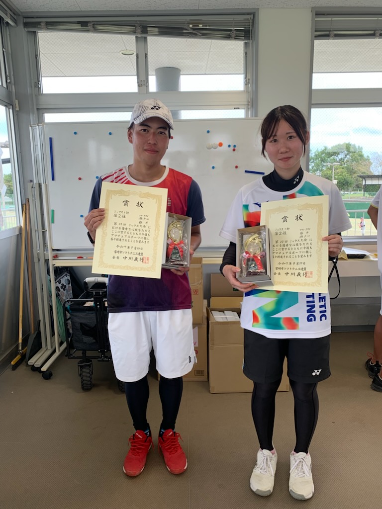 ミックス１部　２位 藤井・瀬戸口ペア（ブルースカイ）