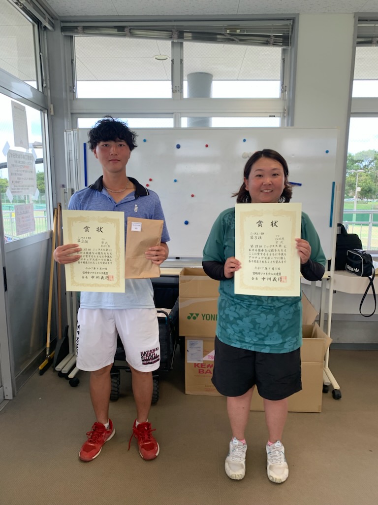 ミックス１部　３位 宮武・松比良ペア（Y‘Z）