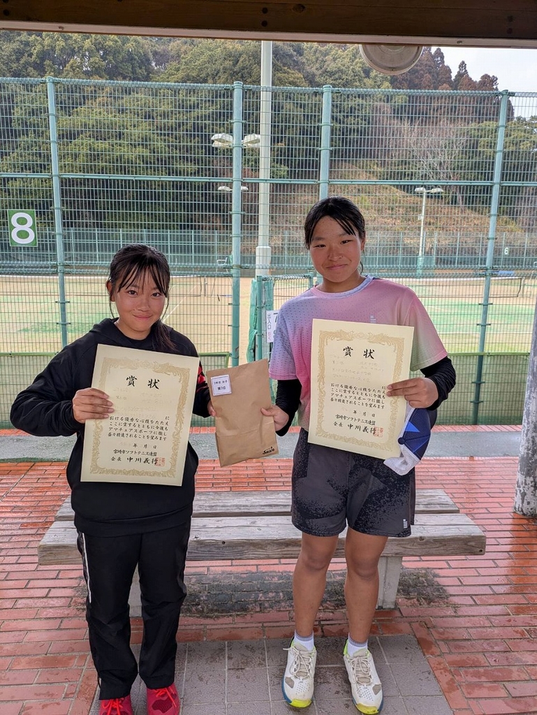 2年生女子の部　3位 中田心音・谷口結愛　ペア 清武中学校