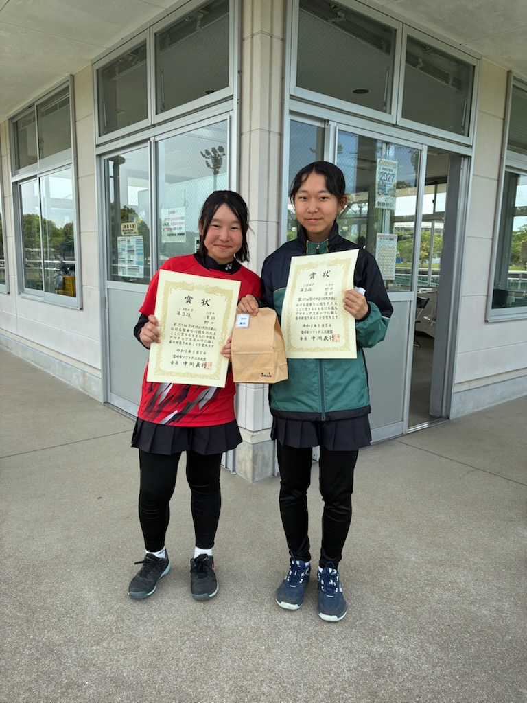 C級女子　３位 濱砂・野中ペア（大宮中）