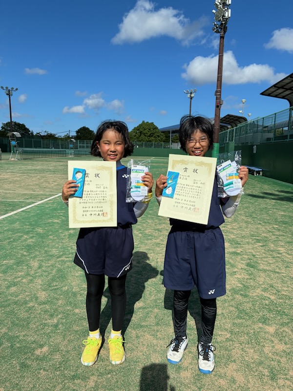 小学生女子Aの部 準優勝 今村・冨永ペア （宮崎ジュニア）