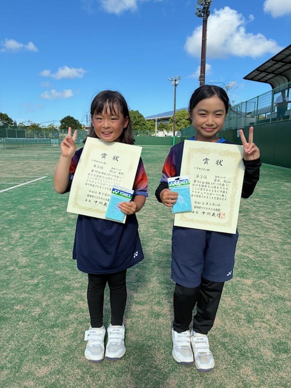 小学生女子Bの部 ３位 冨永・松山ペア（宮崎ジュニア）