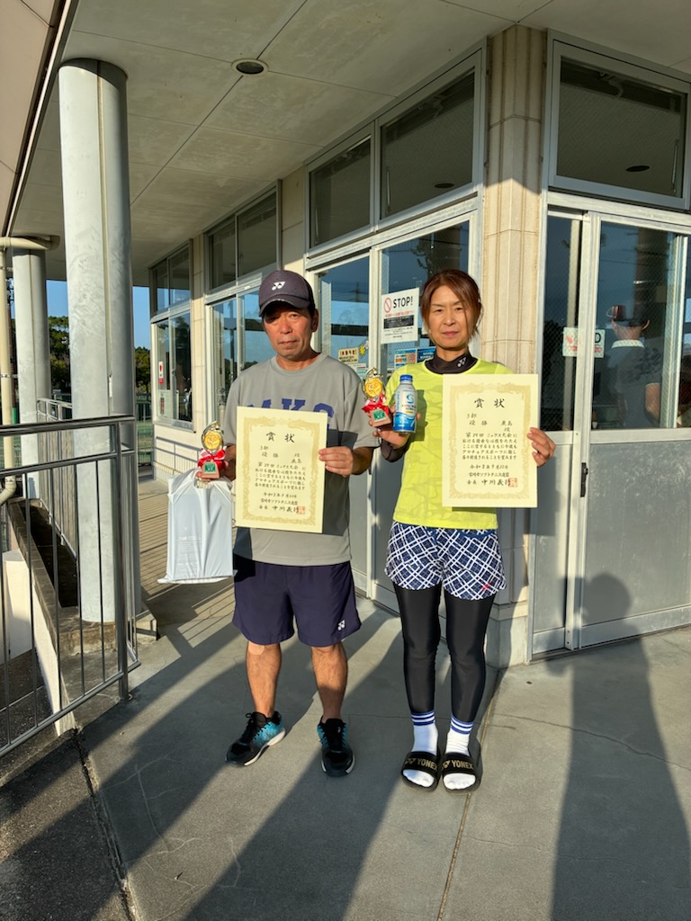 ミックス３部　優勝 鹿島・段ペア（ブルースカイ）
