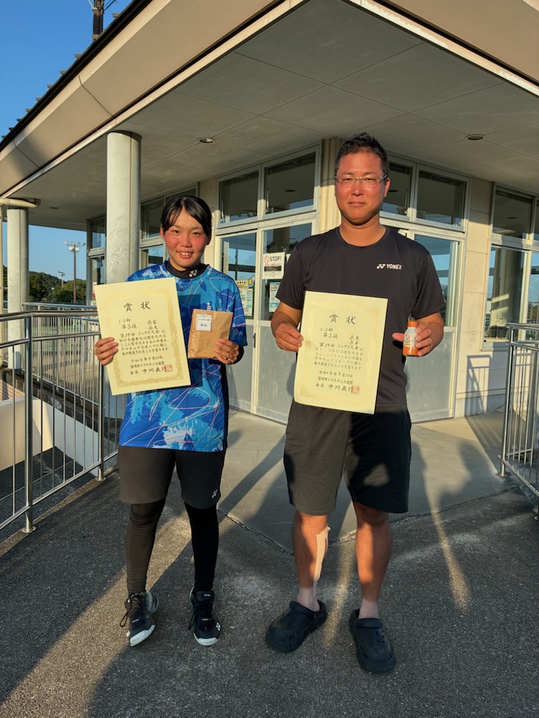 ミックス１・２部　３位 長峯・長友ペア(ブルースカイ）