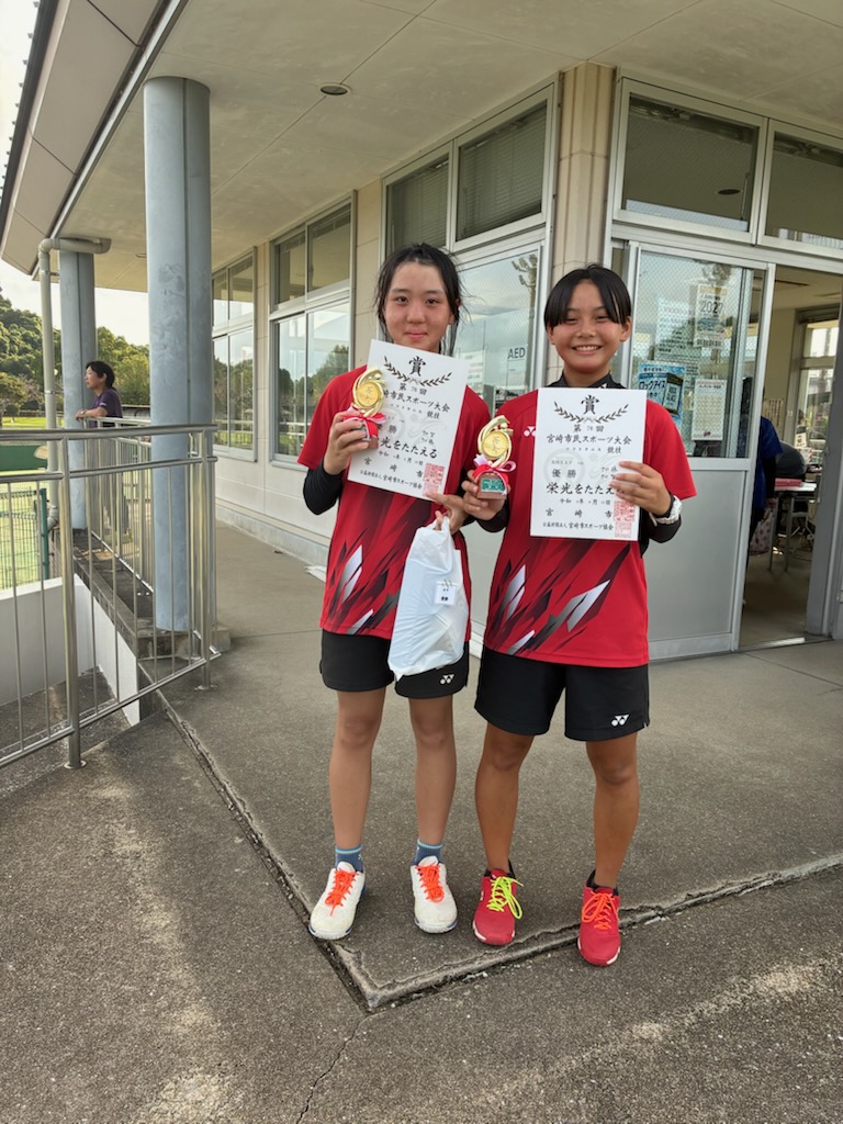 高校生女子　優勝 加藤・加賀（大宮中）